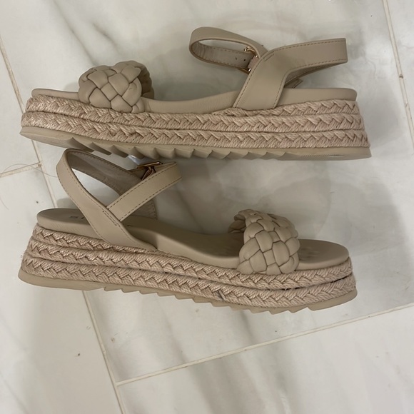 Nude sandals - Picture 3 of 5